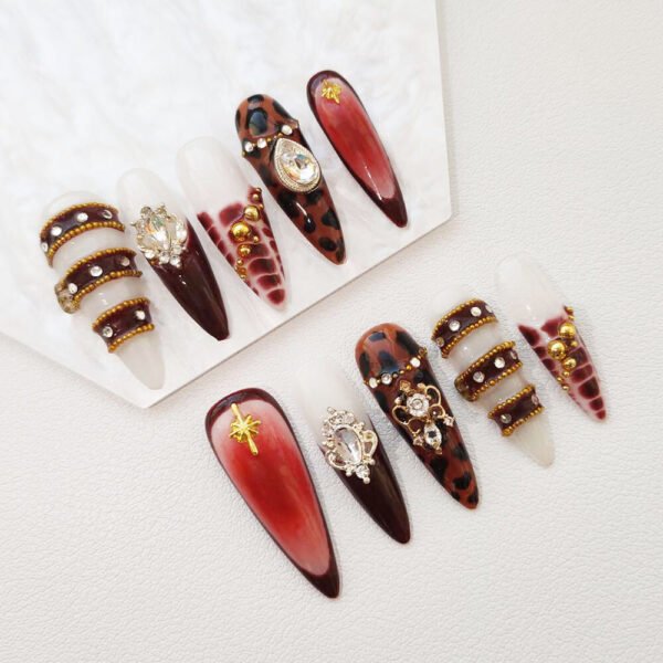 retro Baroque Nail Art