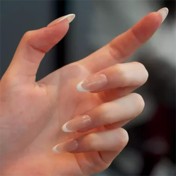 French nail4 White high position French nail art